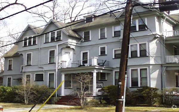 The Harvard - The Harvard Apartments