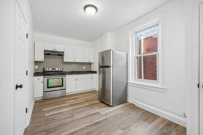 Photo - 402 N 59th St Unidad 2