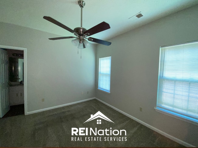 Photo - Charming 3BR/2BA Memphis Home with Vaulted Ceilings & Hardwood Floors!
