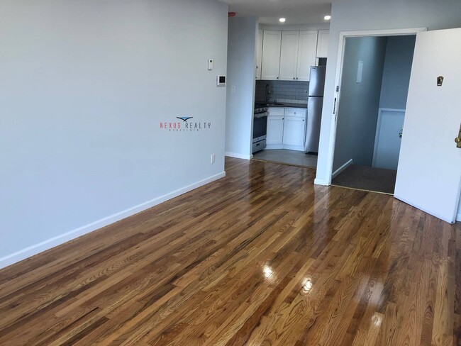 Photo - 48-45 58th St