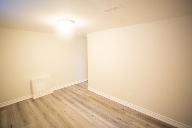 Photo - 56 Gilroy Dr