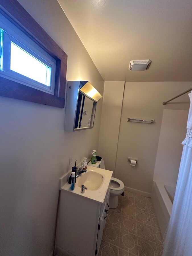 Photo - 921 Walnut St Unit B