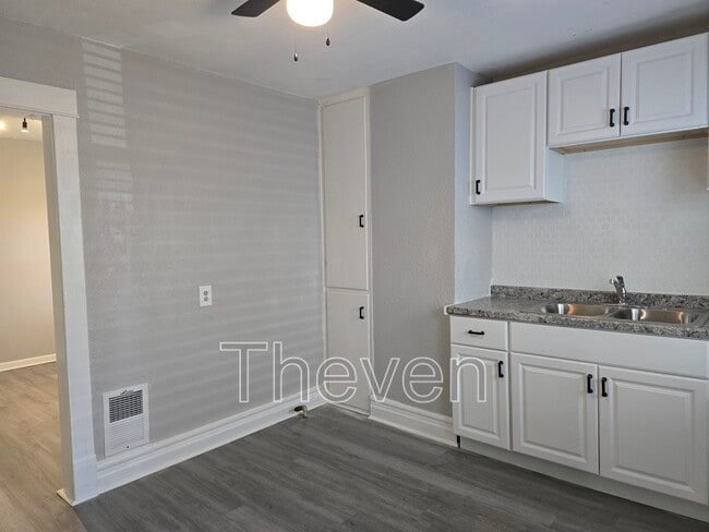 Photo - 97 Davidson Ave