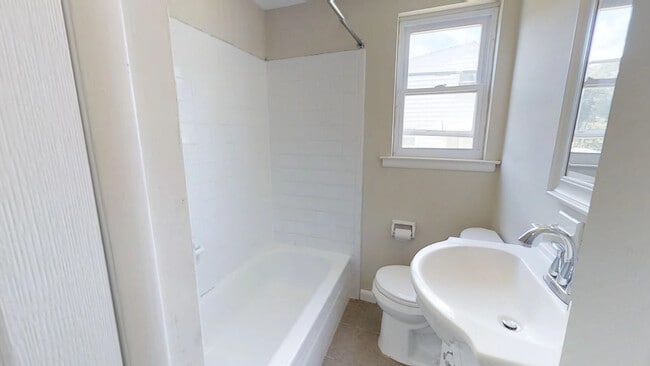 Photo - 418 Lake Ave Casa