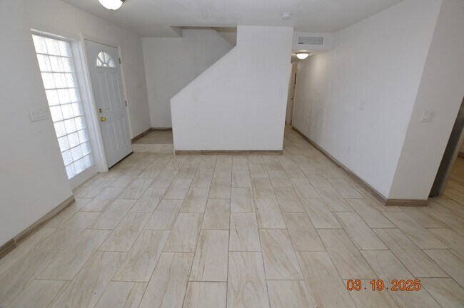 Photo - 4089 El Segundo Ave