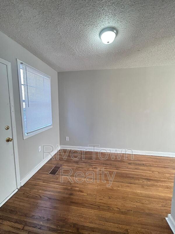 Photo - 1778 Brown Ave