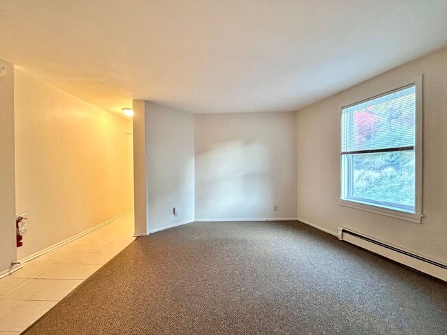 Photo - Cresent NE Apartments Unit #3