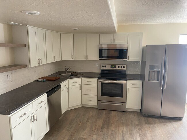 Photo - 8532 S 4770 W