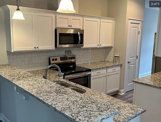 Photo - 1815 Fox Den Way