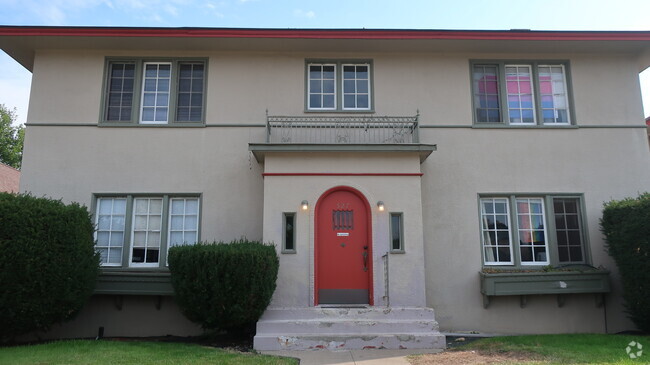 Building Photo - 527 Yakima St Unit M Rental