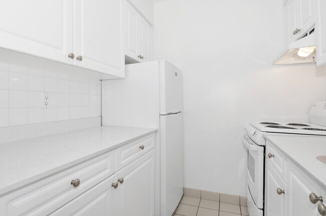 Photo - Hendry House Unit 01205