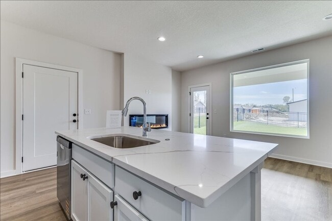 Photo - Beautiful Three Bedroom, Two Bathroom - Falcon Falls