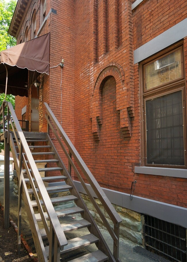 Entrance - Baum Grove