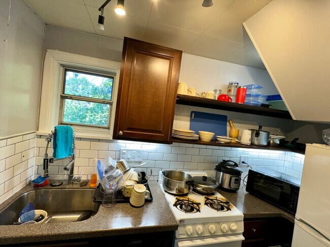 Photo - 917 Perry Hwy