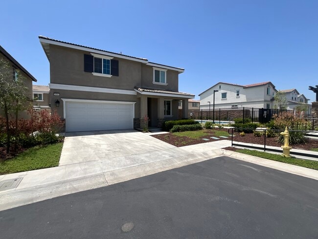 Photo - 24943 Dassault Ct House