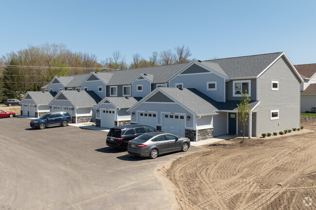 Fairway Corners Townhomes - Fairway Corners Townhomes