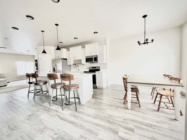 Photo - Beautiful 3-Story Townhome | 4 Bedrooms | 3 Baths | 2-Car Garage | Hyrum, Utah