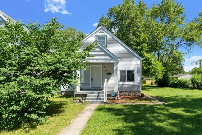 Building Photo - Charming 3BR/1B Single-Family Home