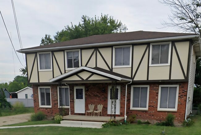 Building Photo - 4118 Highview Pky Unit 3 Bedroom Duplex Hamburg Frontier School