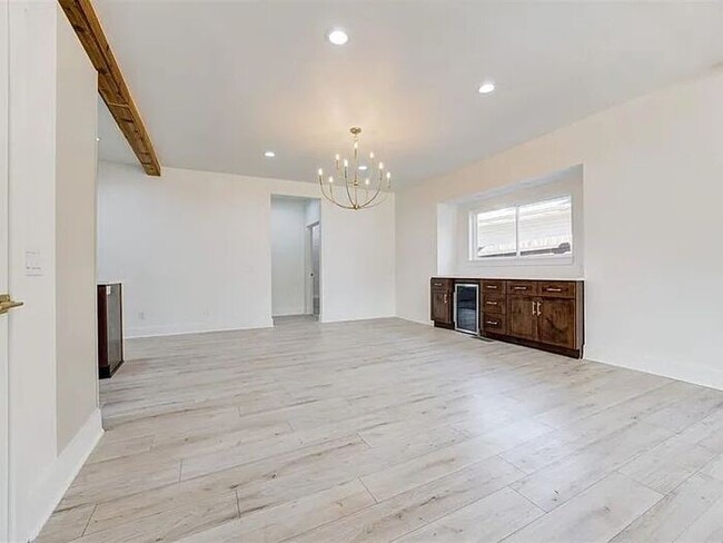 Photo - 213 NE 14th St