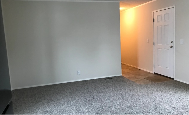 Photo - 25188 Au Lac Dr N