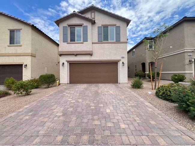 Building Photo - 10530 Siesta Key St