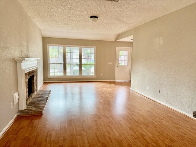 Photo - 3610 Bartons Ln