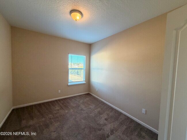 Photo - 247 Shetland Dr