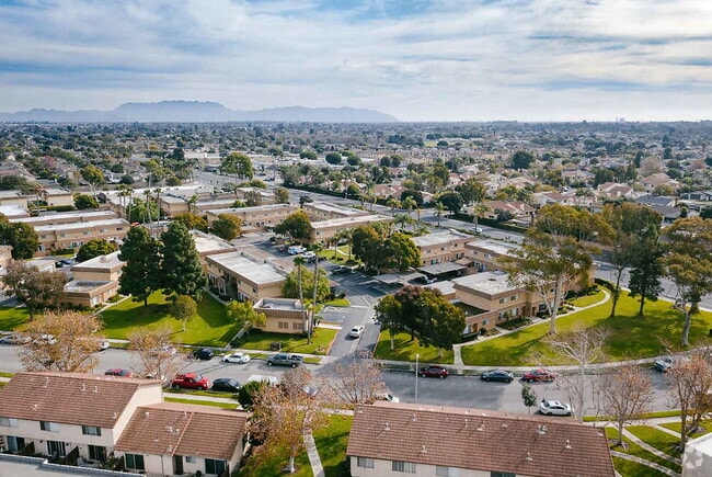 Building Photo - Monterey Villas Rental