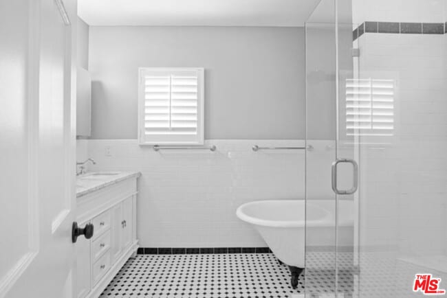 Photo - 329 N Swall Dr Unidad 329