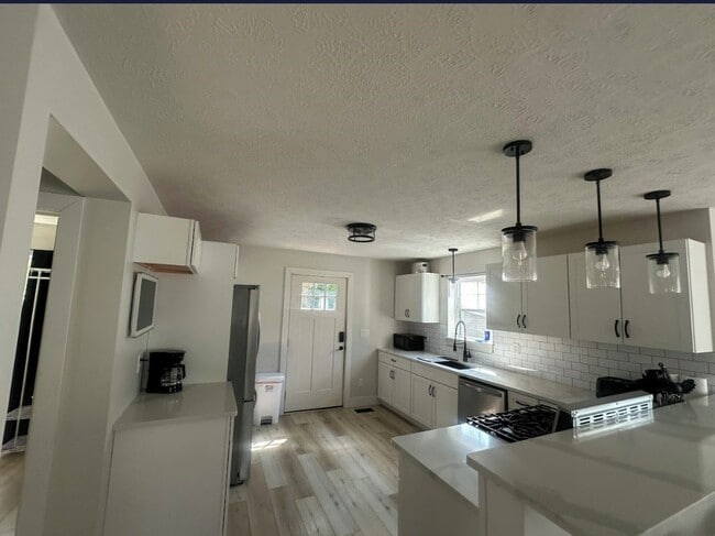 Photo - 161 West Ave