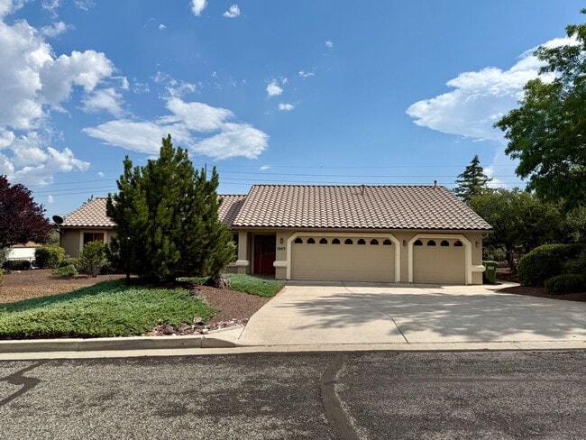 Beautiful 4-Bedroom Home in Desirable Pres... - Beautiful 4-Bedroom Home in Desirable Pres...