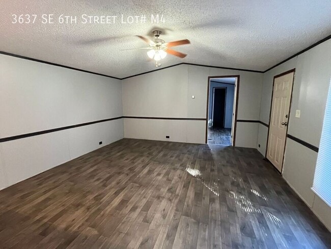 Photo - 3637 SE 6th St