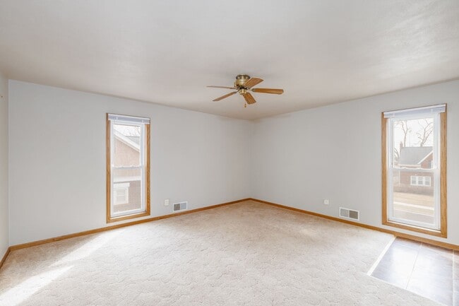 Building Photo - 138/140 Martin St Unit 140 Martin St