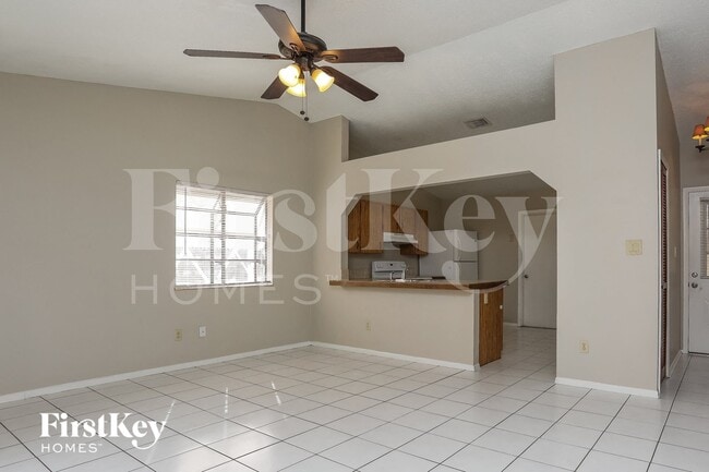525 Sean Ct
