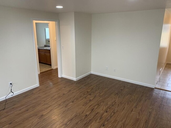 Photo - 432 30th Ave SE