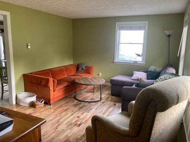 Photo - 11 Ivanhoe Dr