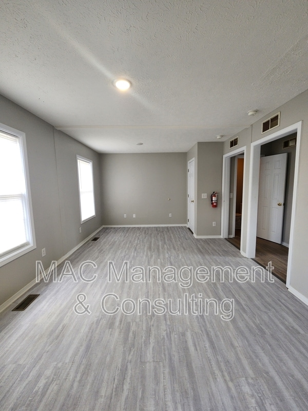 Photo - 1325 Virginia Ave