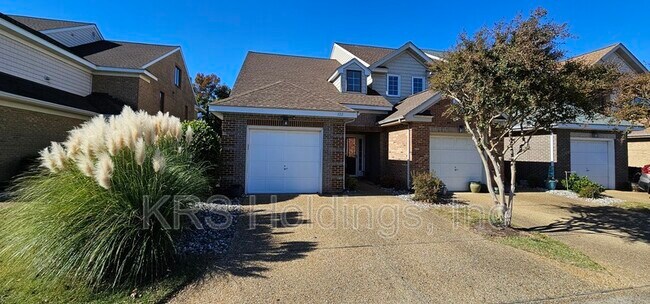 Photo - 122 Genoa Dr