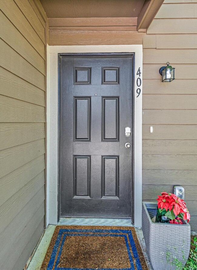 Photo - 409 N 6th St
