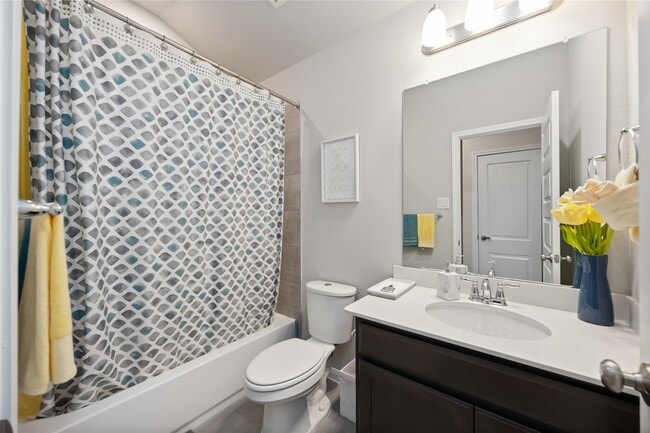 Photo - 6910 Lebec Dr