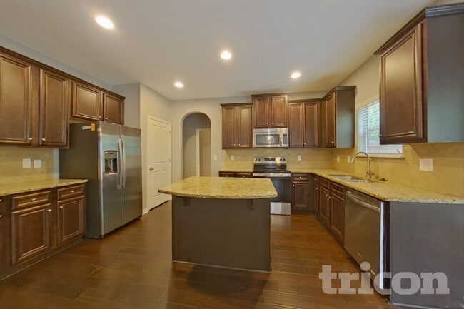 Photo - 1562 Pressley Ln