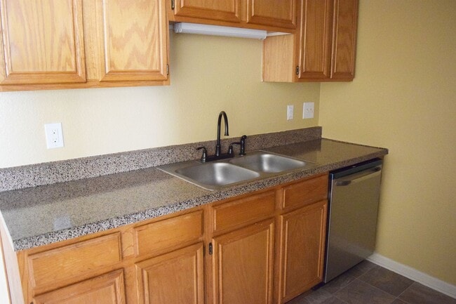 Photo - 1210 Monroe Loop Unidad Apt C