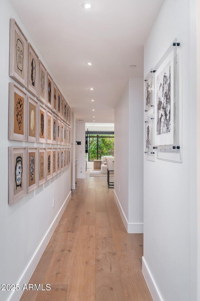 Photo - 7175 E Camelback Rd Unidad 109