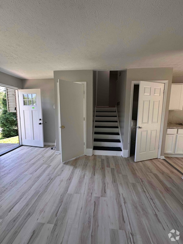 Building Photo - 9008 John Paul Ct Rental