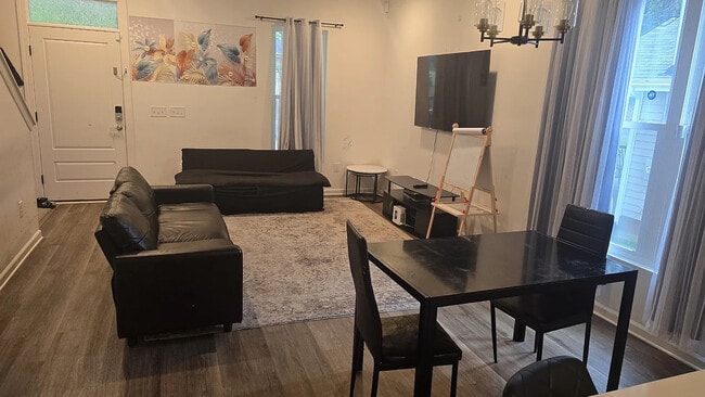 Photo - Room in House on Maplewood Dr