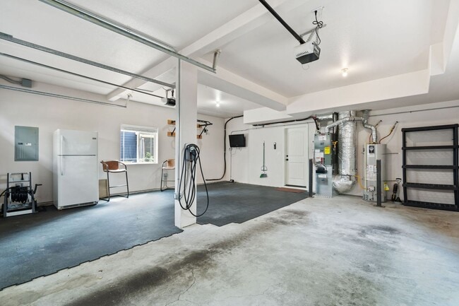 Photo - Creston-Kenilworth Neighborhood Newer Cons...