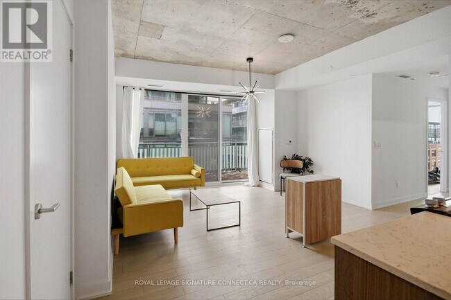 Photo - 45 Baseball Pl Unité 610