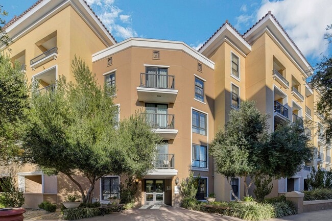 Building Photo - 29 Montelago Blvd Unit 153