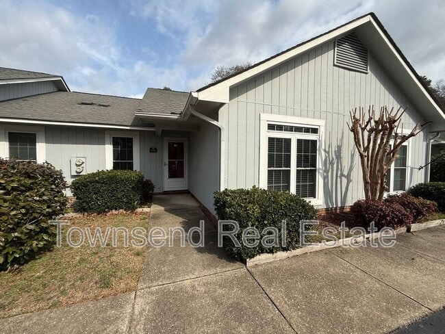 Building Photo - 2752 Helaman Ct